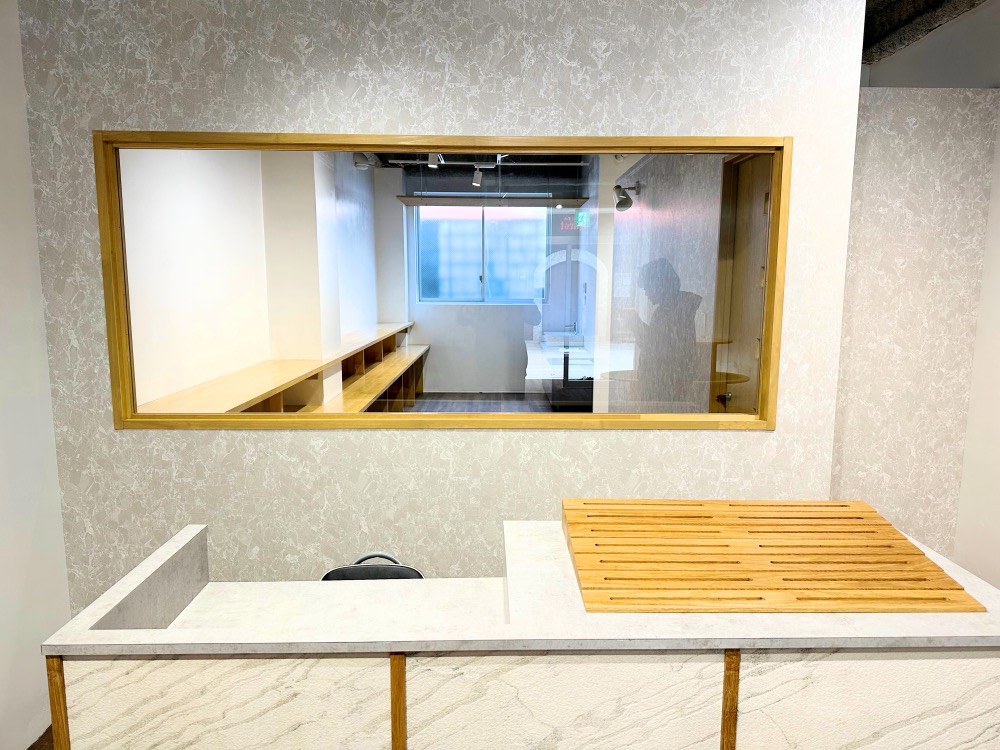 名古屋市にあるアクセサリーショップの店舗デザイン施工事例の画像2
