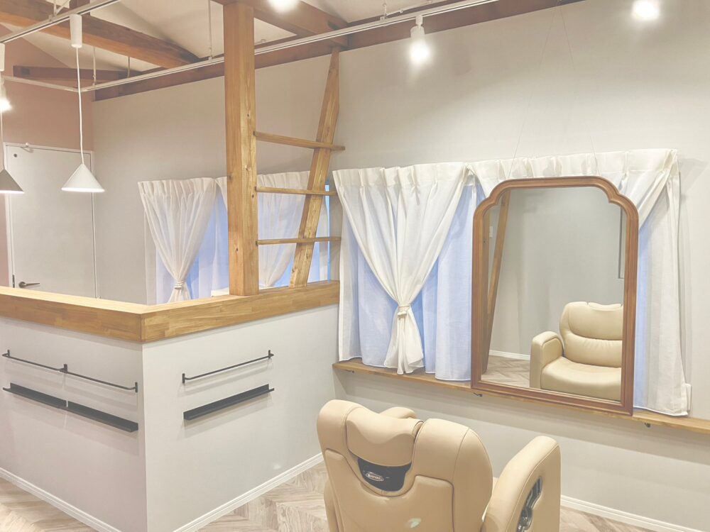 美容室ルリールの施工事例による内装デザインの画像4
