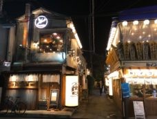 飲食店は2階がダメ？ダメな理由と対策・集客するポイントを解説！