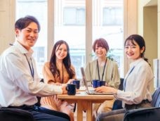 【店舗デザイン】オフィス内にカフェスペースを導入する効果！